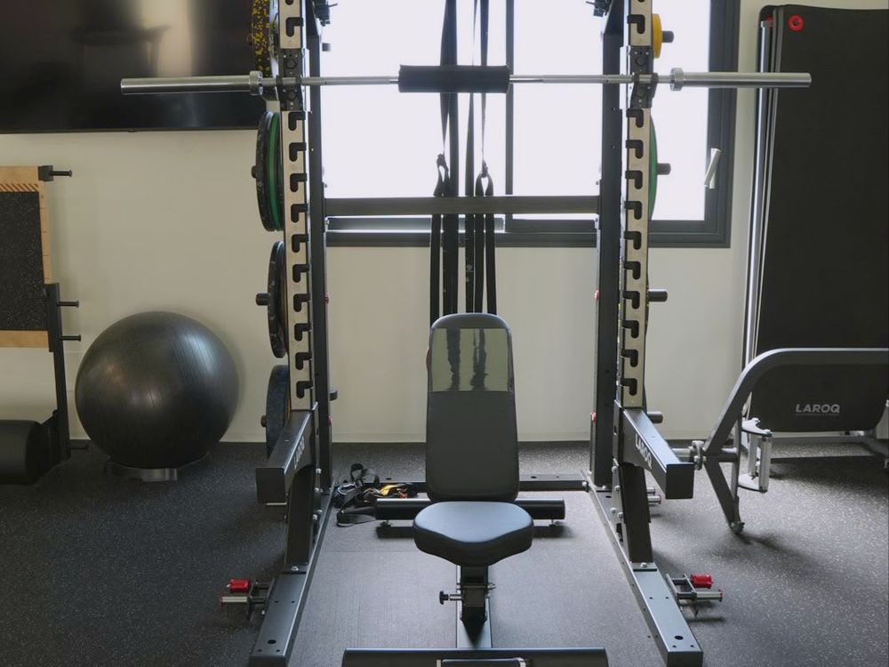 Rack à squat Laroq, barre et banc
